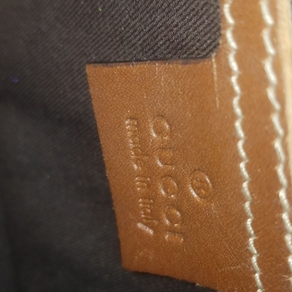 Gucci GG Supreme Joy Bardot Small Shoulder Bag - Picture 4 of 6